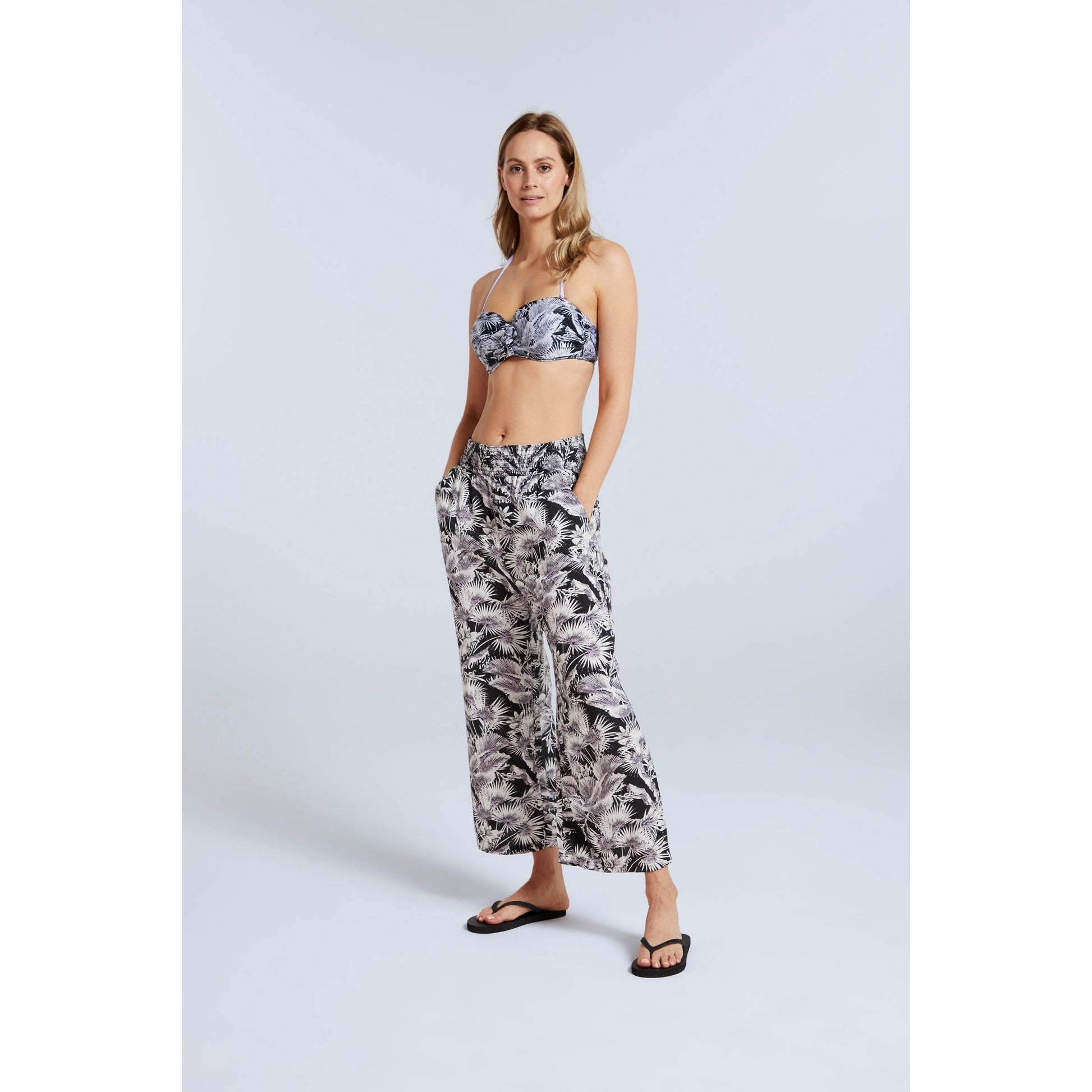 Monochrome - Front - Animal Womens-Ladies Tassia Recycled Cropped Trousers