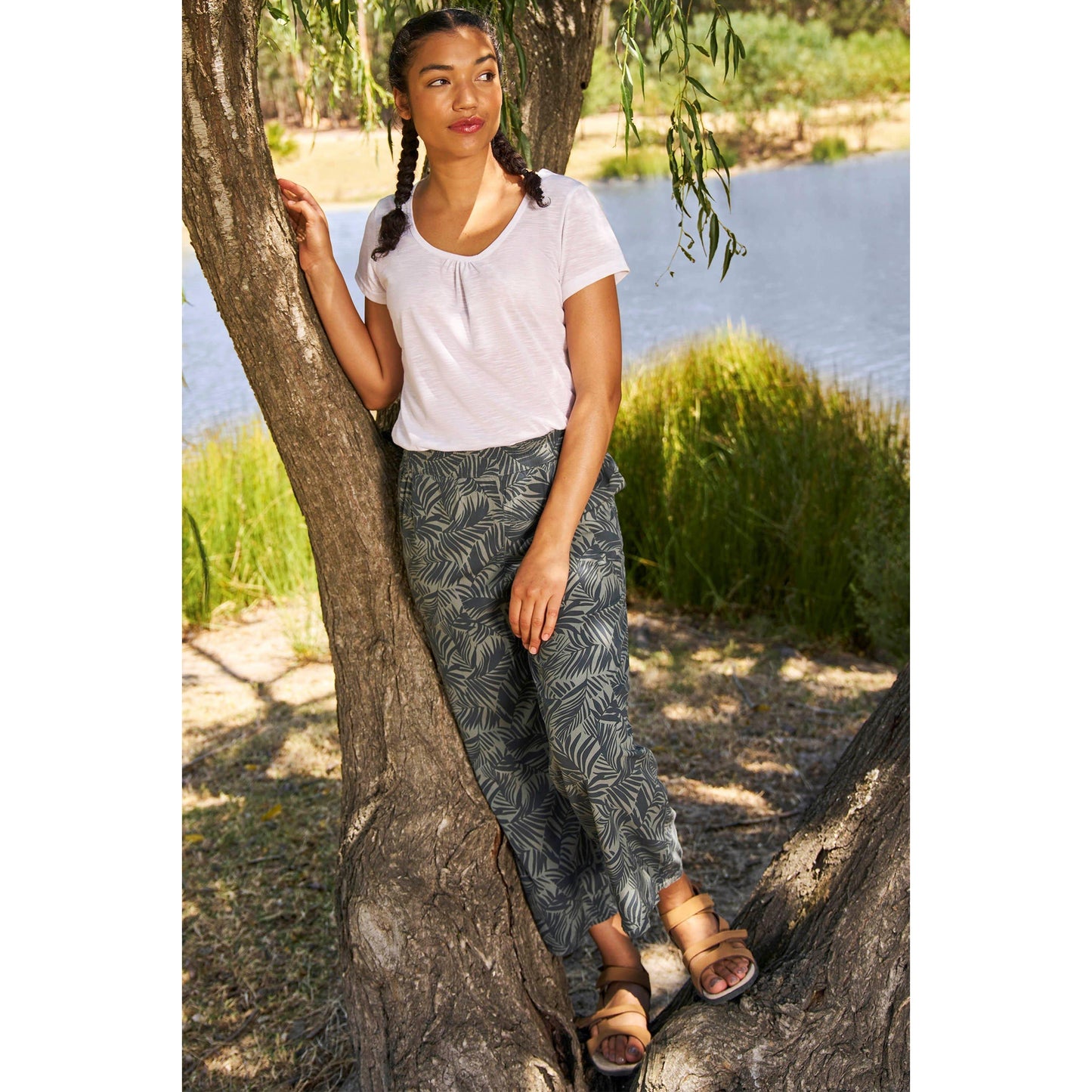 Green - Front - Mountain Warehouse Womens-Ladies Fowey Leaf Print Trousers