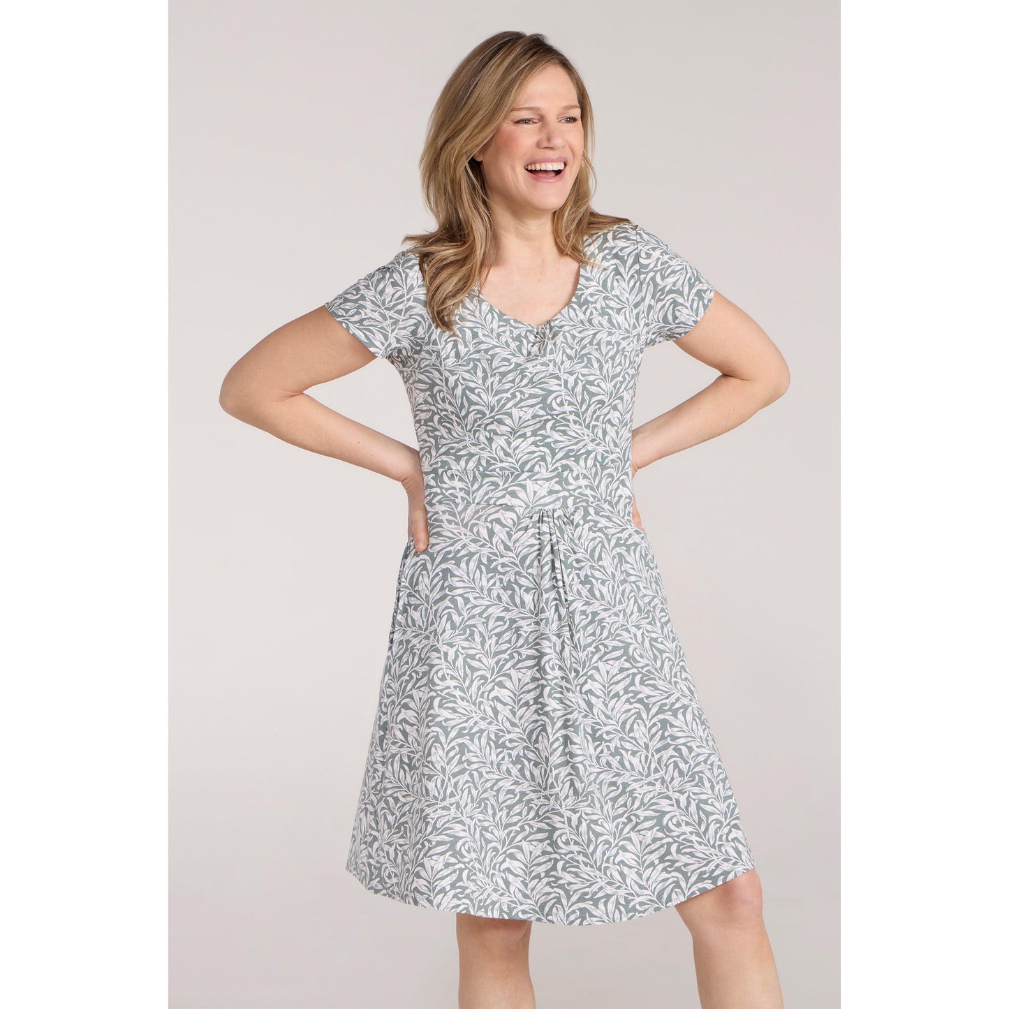 Green - Front - Mountain Warehouse Womens-Ladies Orchid Leafy Floral UV Dress