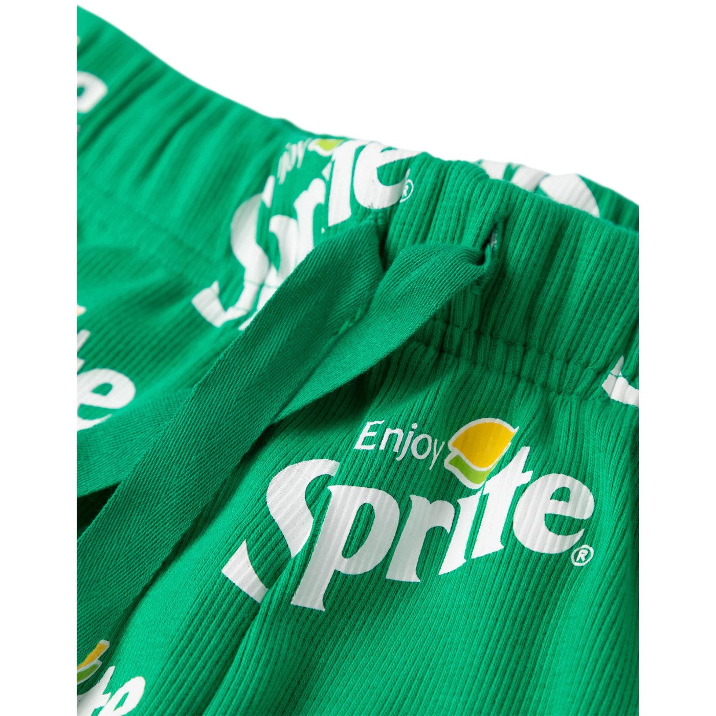 Green-White - Close up - Sprite Womens-Ladies Enjoy Short-Sleeved Short Pyjama Set