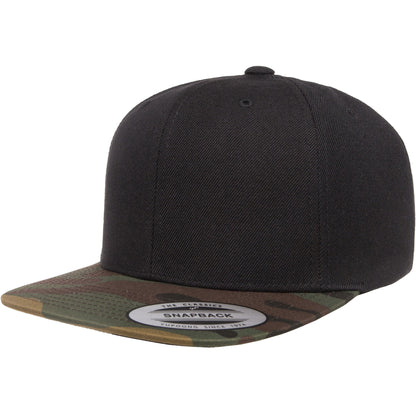 Black-Green Camo - Front - Flexfit Unisex Two Tone Classic Camo Snapback Cap