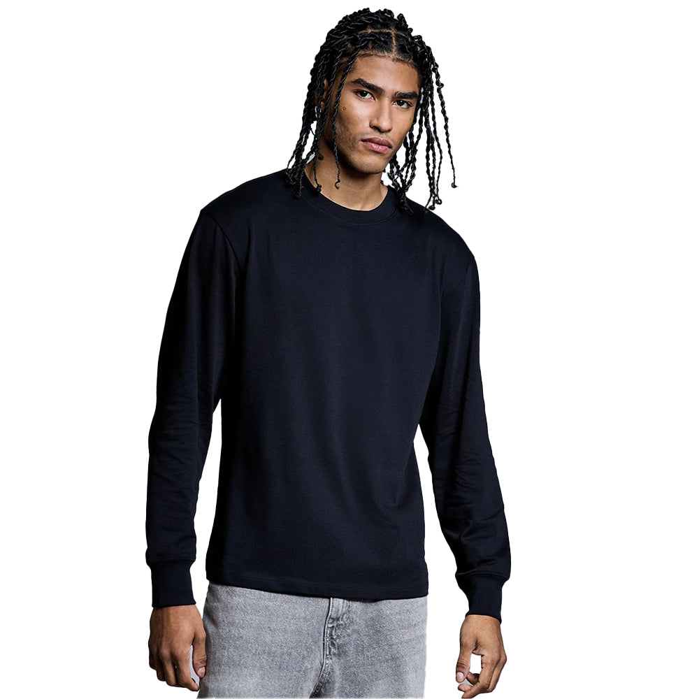 Black - Lifestyle - Anthem Mens Headline Heavy Long-Sleeved T-Shirt