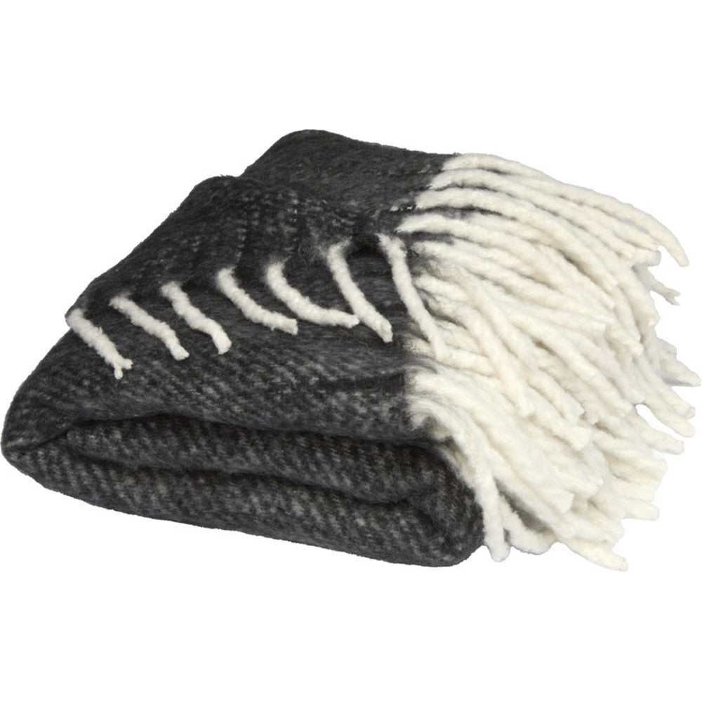 Solid Black - Lifestyle - Floso Dolly Recycled Polyester Recycled Blanket