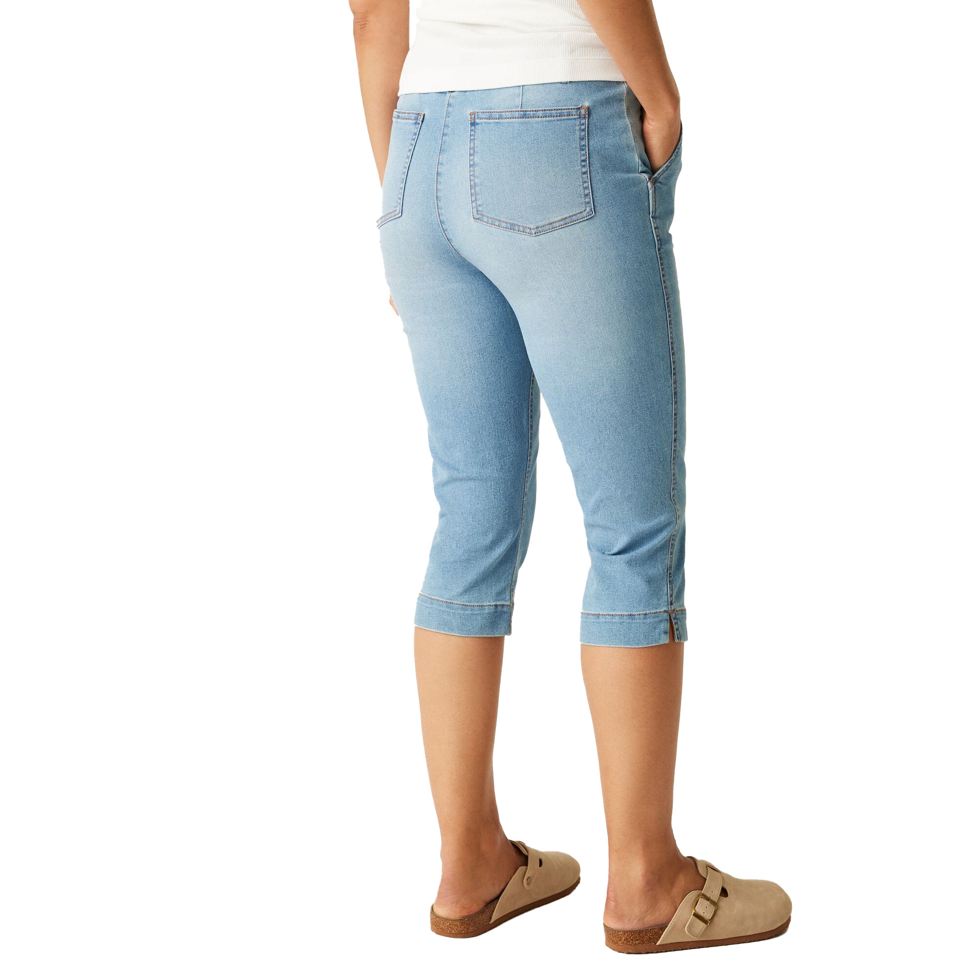 True Denim Light Blue - Pack Shot - Regatta Womens-Ladies Bayletta Capri Trousers