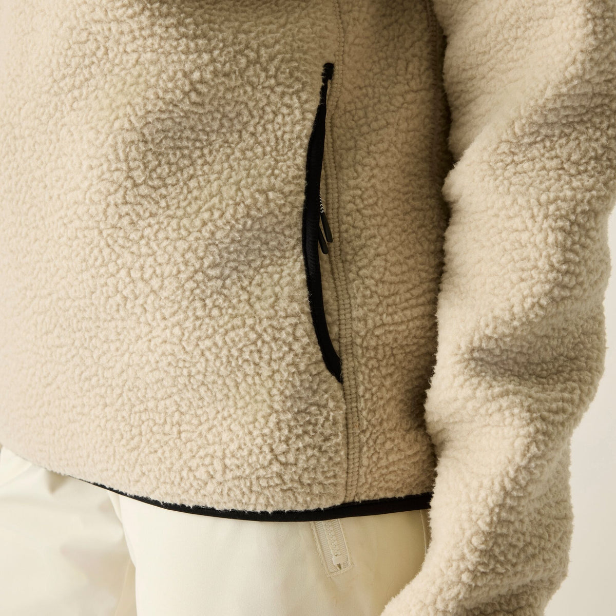 White Pepper - Close up - Dare 2B Womens-Ladies Slide Out Fleece Top