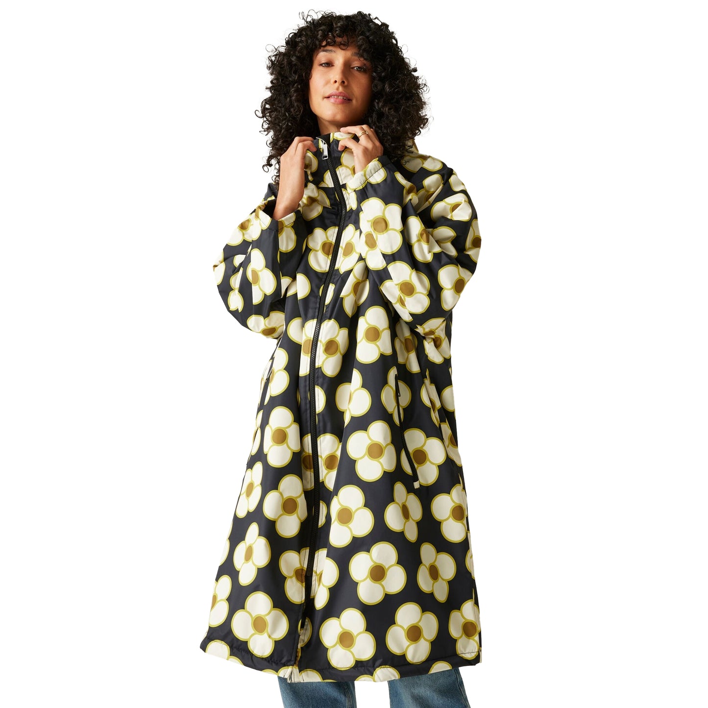Black - Lifestyle - Regatta Womens-Ladies Orla Kiely Spinning Flower Waterproof Changing Robe
