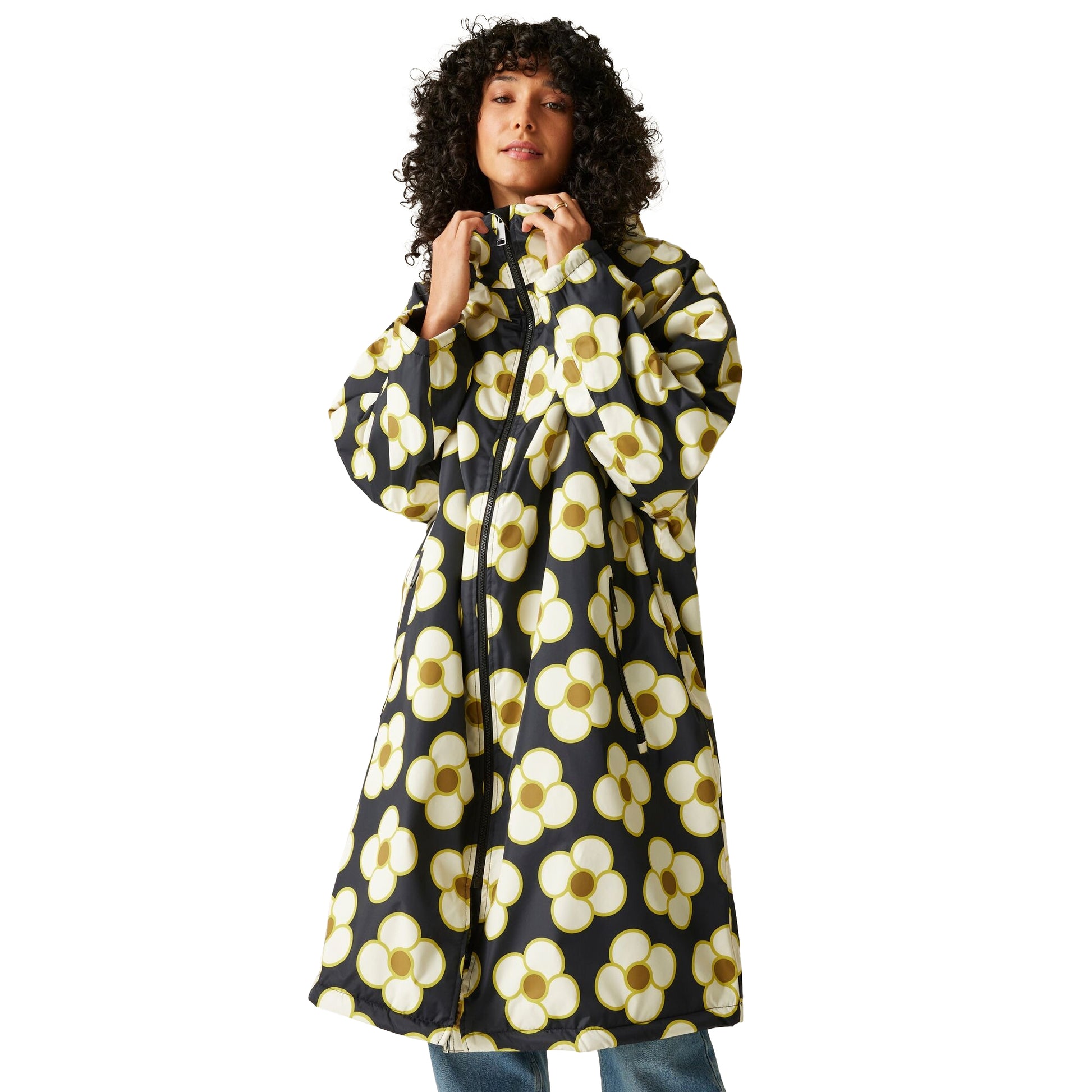 Black - Lifestyle - Regatta Womens-Ladies Orla Kiely Spinning Flower Waterproof Changing Robe