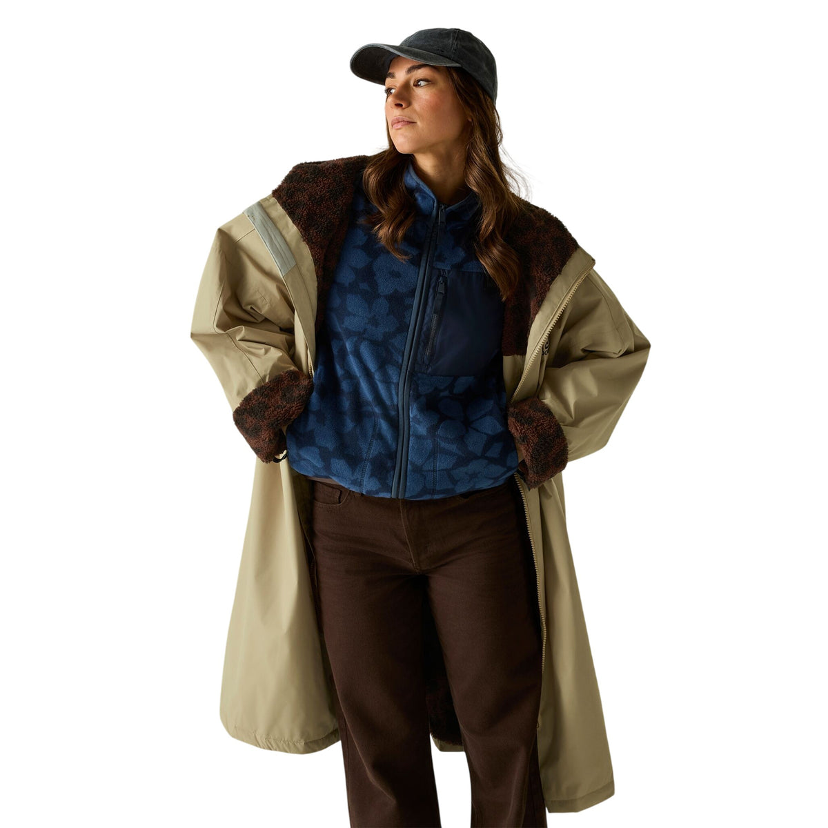 Barleycorn-Dark - Close up - Regatta Unisex Adult Leopard Waterproof Changing Robe