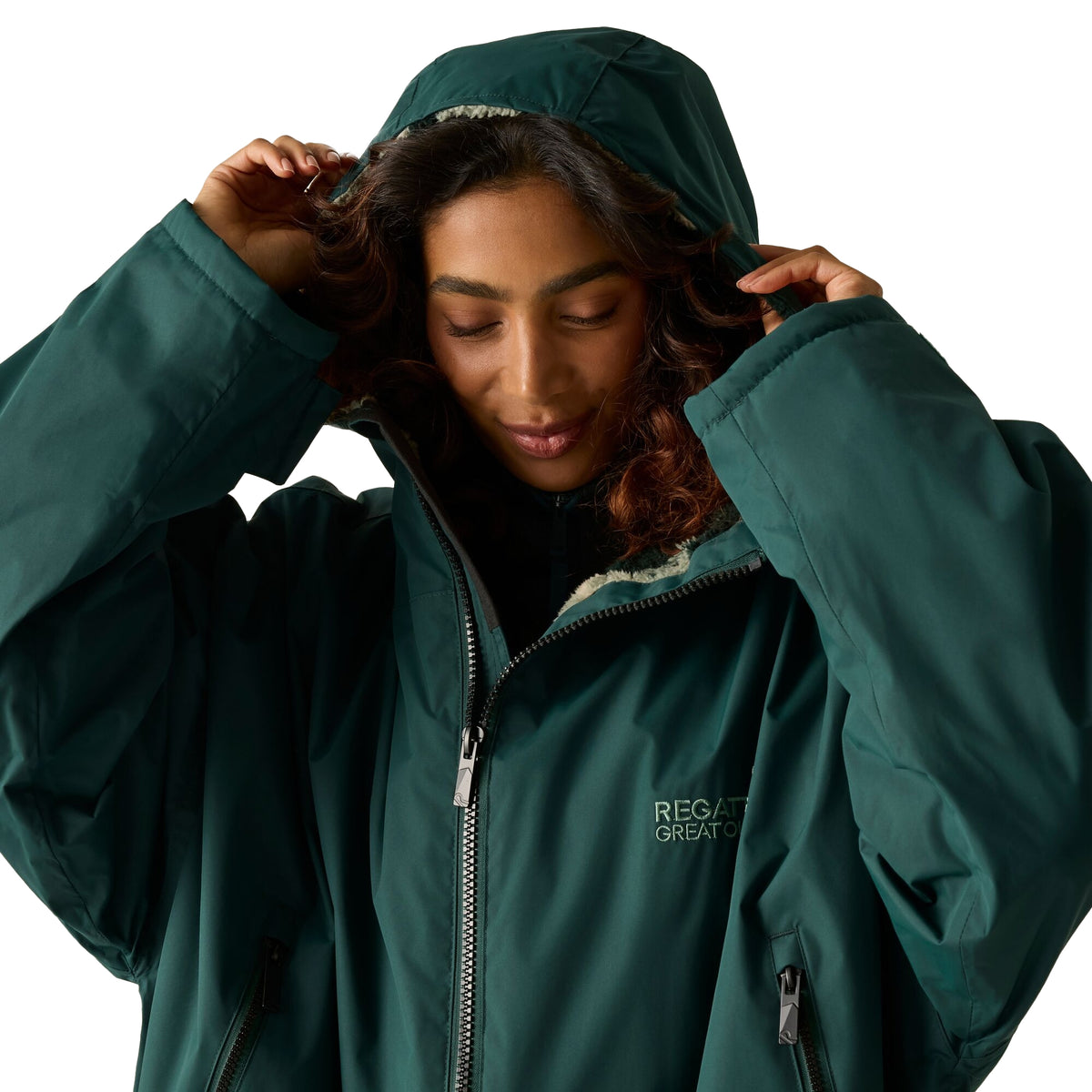 Deep Pine - Pack Shot - Regatta Unisex Adult Brush Stroke Changing Robe