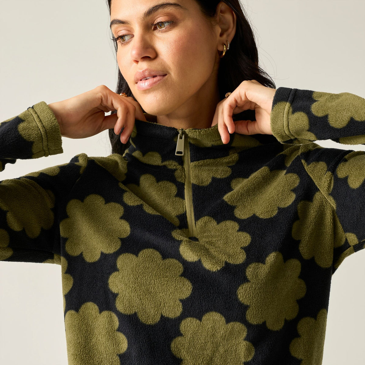 Olive - Pack Shot - Regatta Womens-Ladies Orla Kiely Sun Daisy Half Zip Fleece