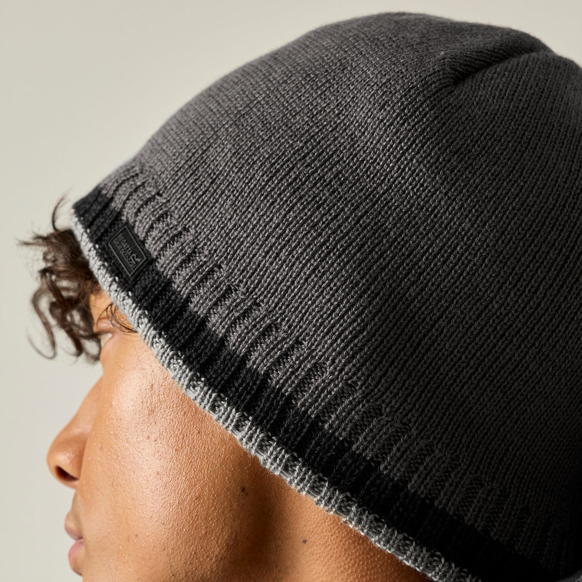 Black-Dark Grey-Misty Grey - Close up - Regatta Mens Balton IV Beanie