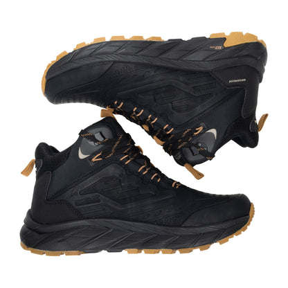 Black-Rubber - Close up - Regatta Mens Derino Mid Cut Walking Boots