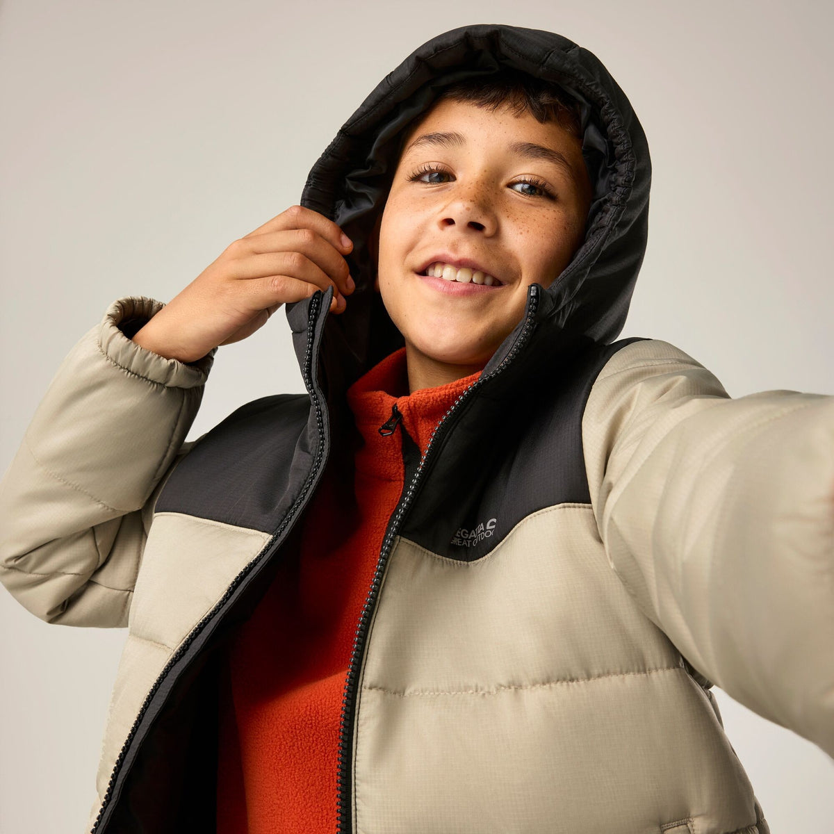 Black-Abbeystone - Pack Shot - Regatta Childrens-Kids Lofthouse Padded Jacket