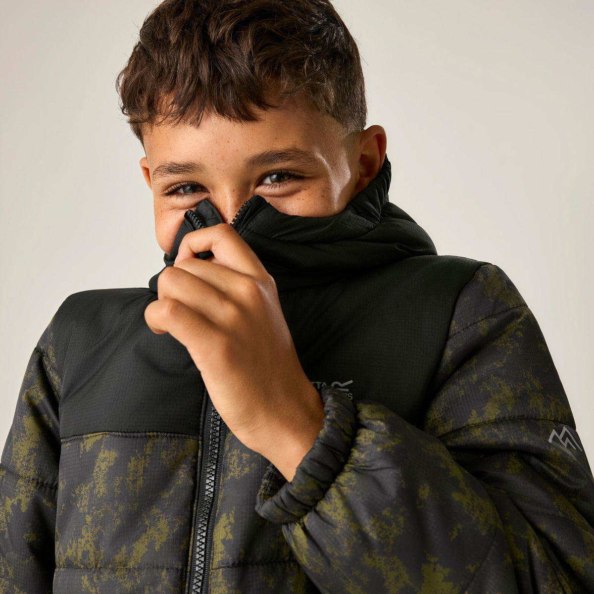 Black - Close up - Regatta Childrens-Kids Lofthouse Padded Jacket