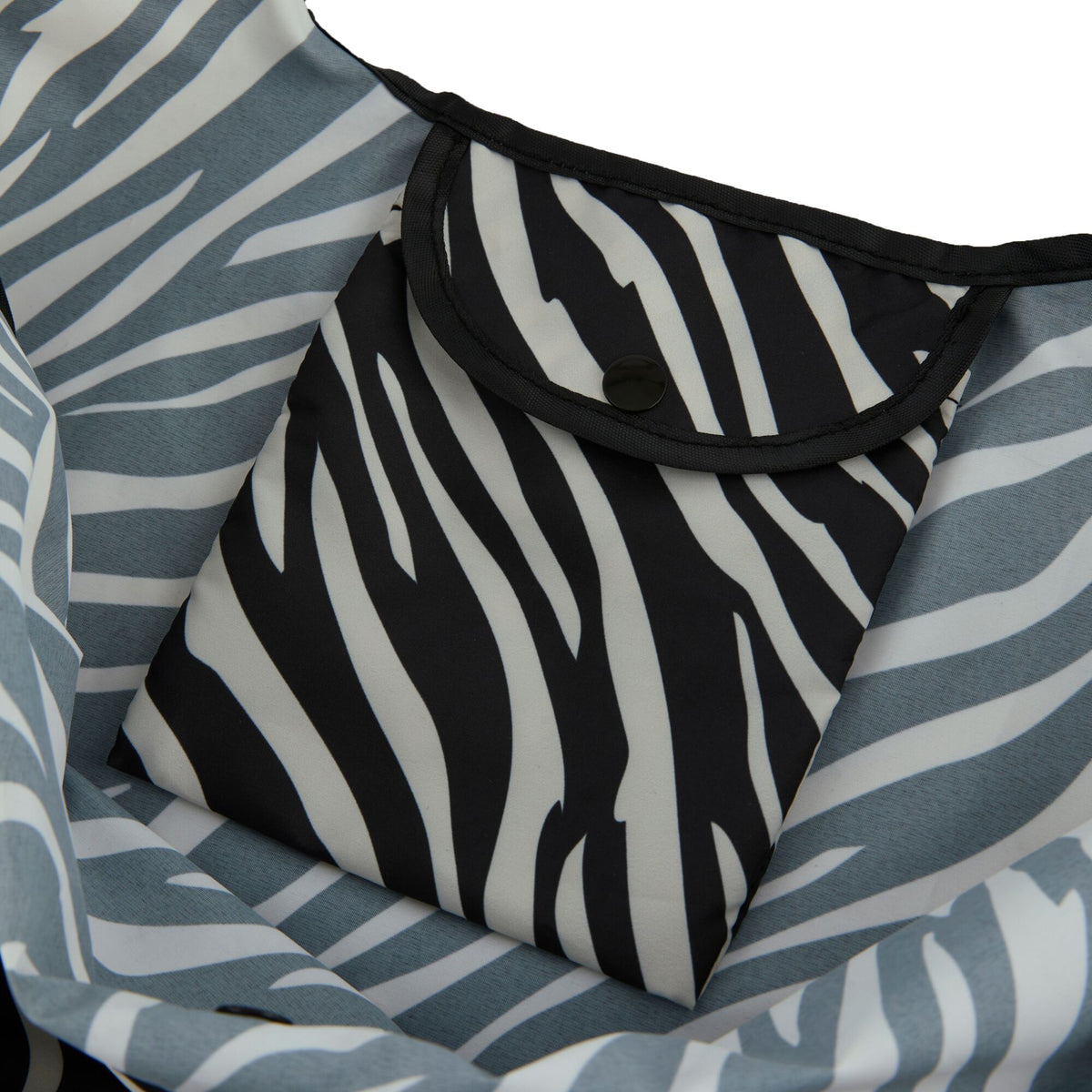 Black-Light Vanilla - Lifestyle - Regatta Zebra Print Packaway Shopper Bag