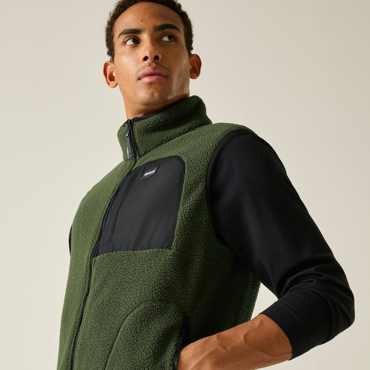 Dark Khaki-Black - Close up - Regatta Mens Frankie Borg Body Warmer