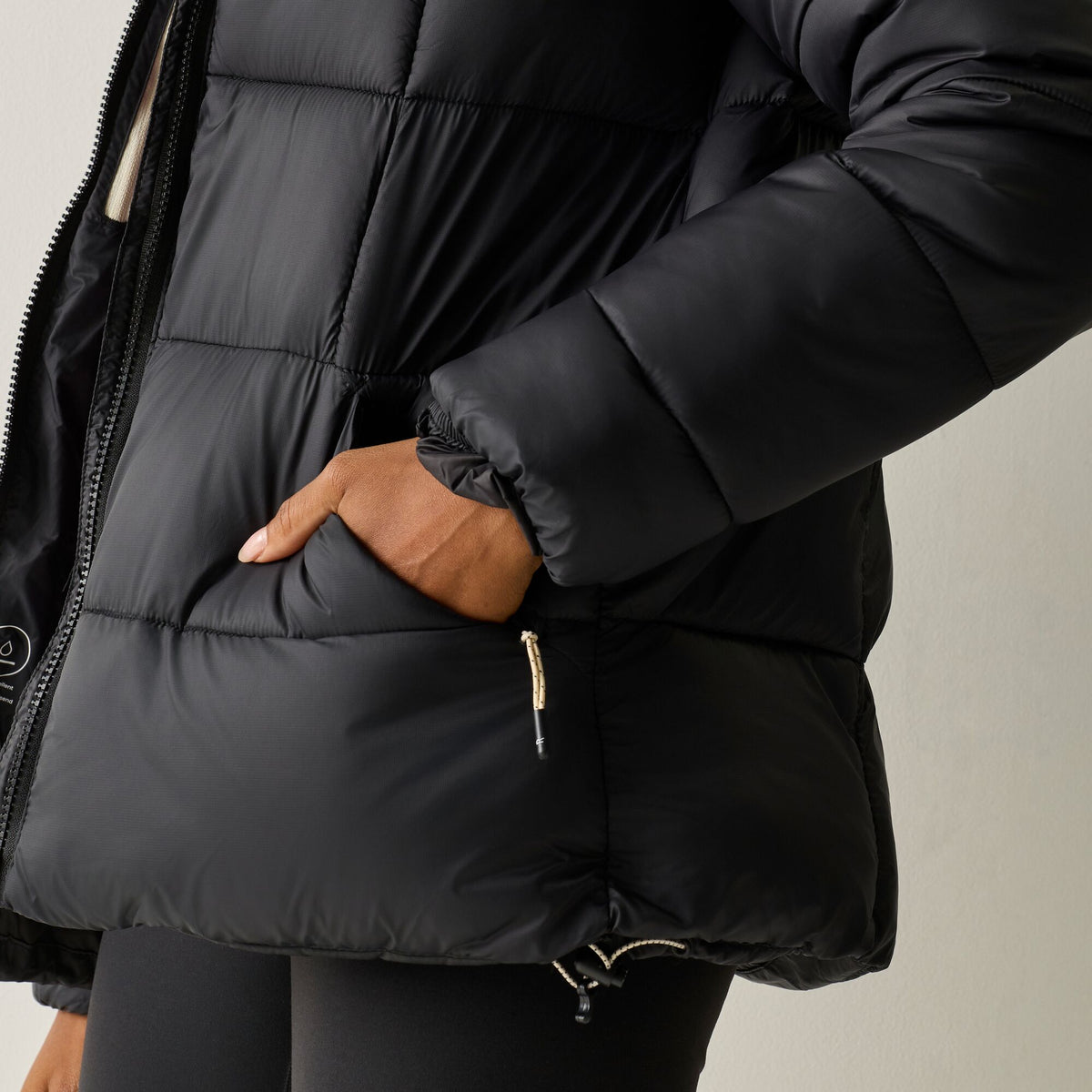Black - Close up - Regatta Womens-Ladies Eyre Padded Jacket