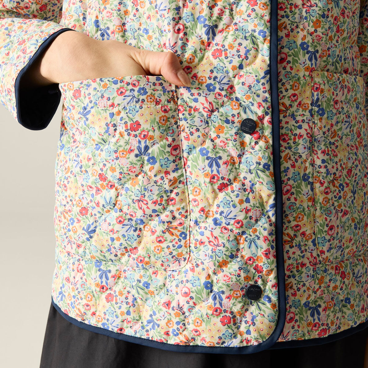 Cream Harmony - Close up - Regatta Womens-Ladies Cath Kidston Ditsy Floral Padded Jacket