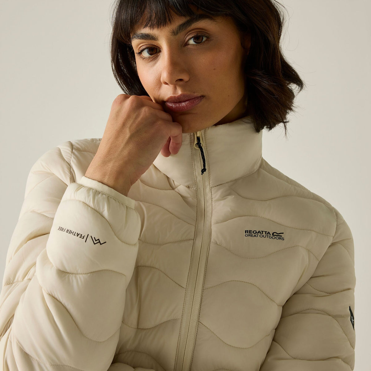 Light Vanilla - Close up - Regatta Womens-Ladies Hydi Insulated Padded Jacket
