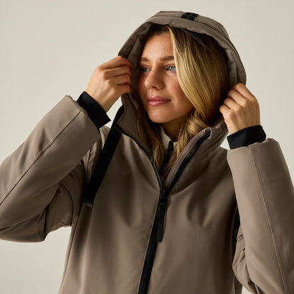 Mocha-Light Vanilla - Close up - Regatta Womens-Ladies Waterproof Insulated Jacket