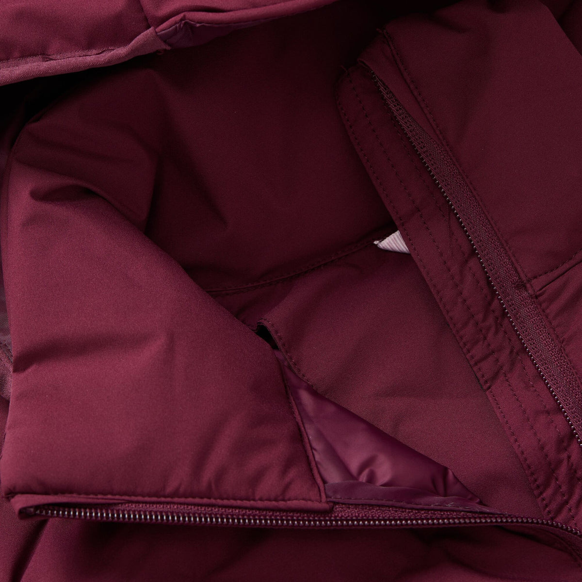 Fig - Pack Shot - Regatta Womens-Ladies Deyla Quilted Padded Jacket