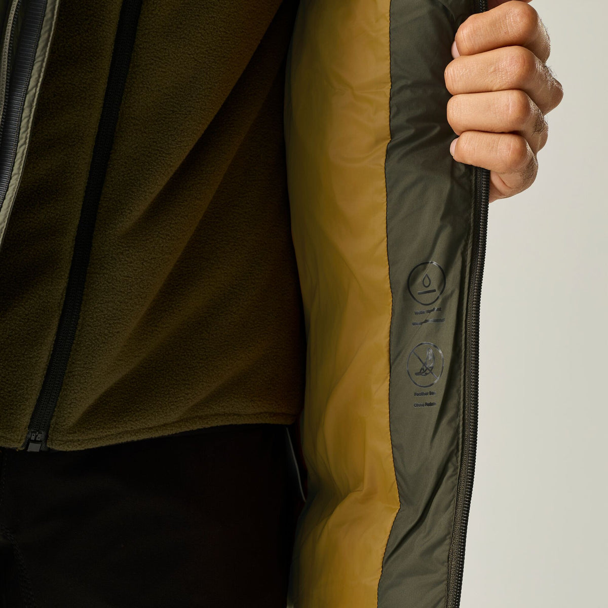 Dark Khaki-Wood Brown - Close up - Regatta Mens Browen Padded Jacket