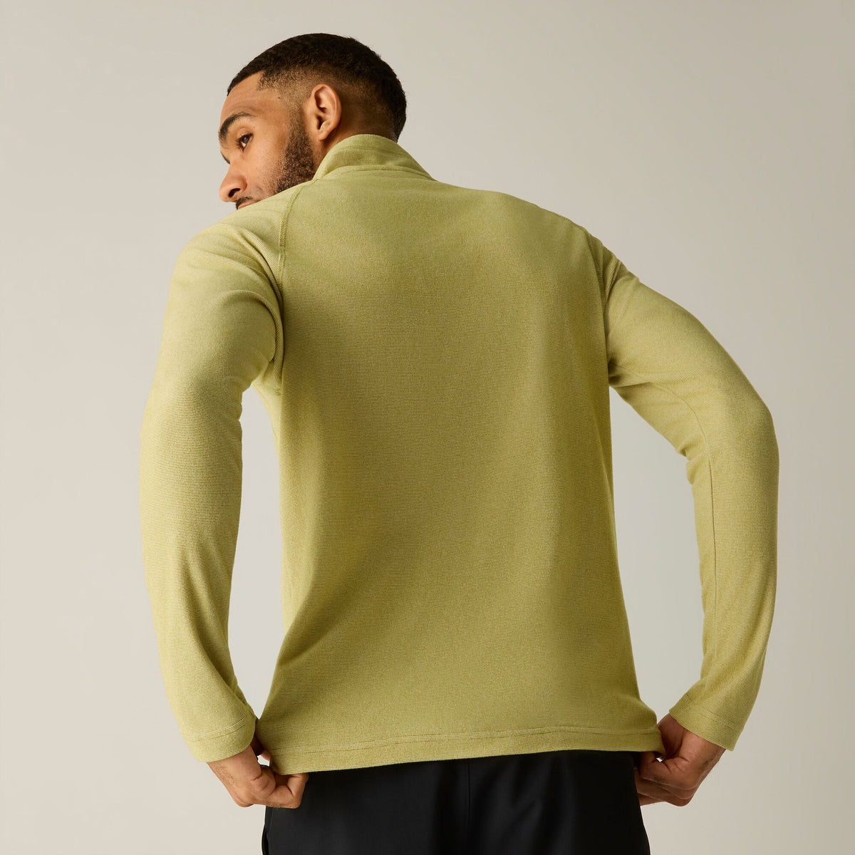 Desert Beige - Close up - Regatta Great Outdoors Mens Montes Funnel Neck Fleece Jumper