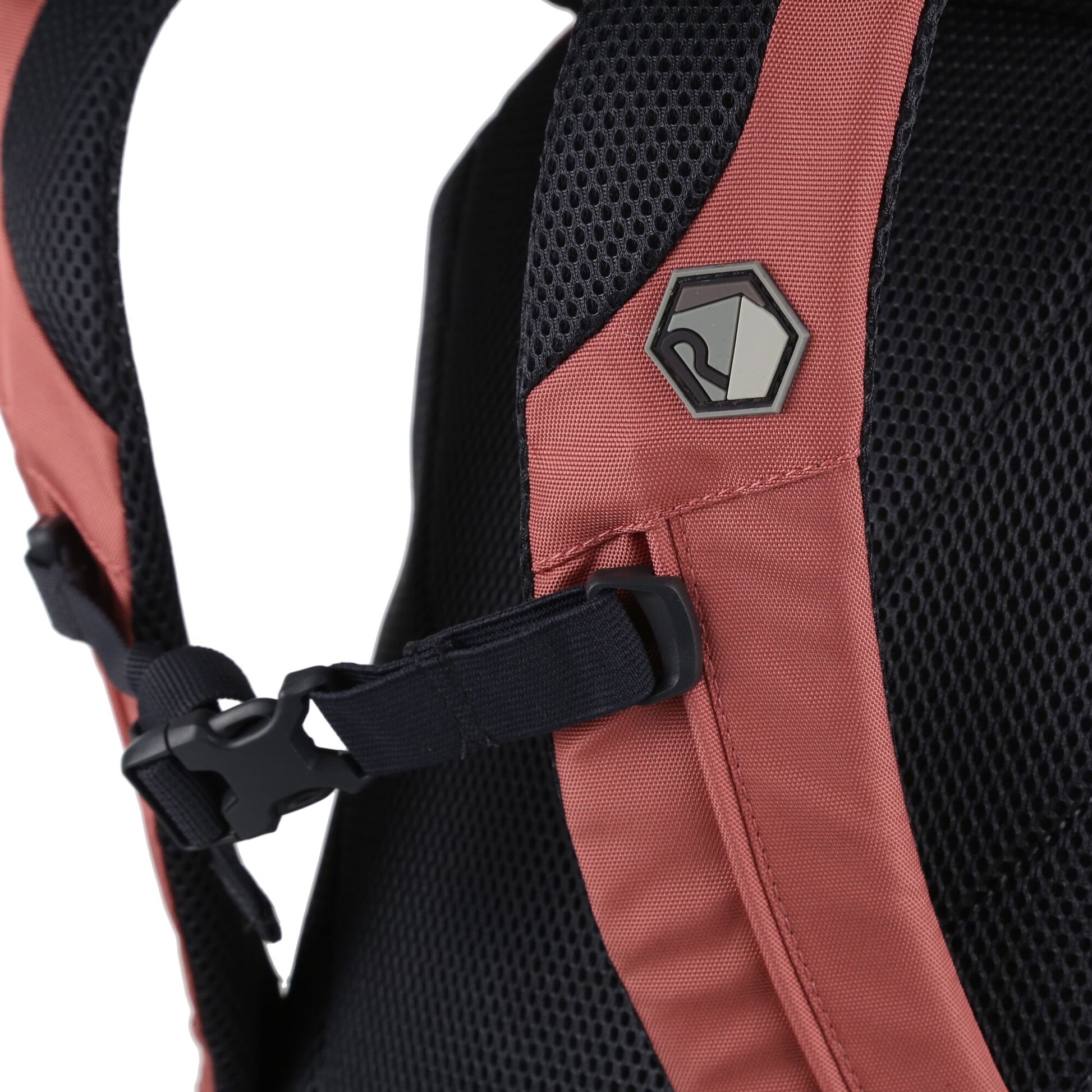 Dusty Rose - Lifestyle - Regatta Great Outdoors Altorock II 25 Litre Rucksack