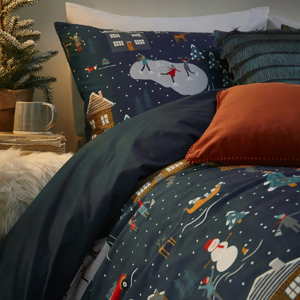 Navy - Side - Furn Pine Winter Duvet Cover Set