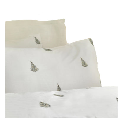 White-Forest Green - Back - Wylder Ultimate Reversible Velvet Embroidered Duvet Cover Set