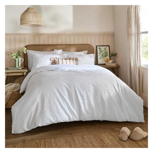 White - Front - Wylder Georgia Reversible Duvet Cover Set