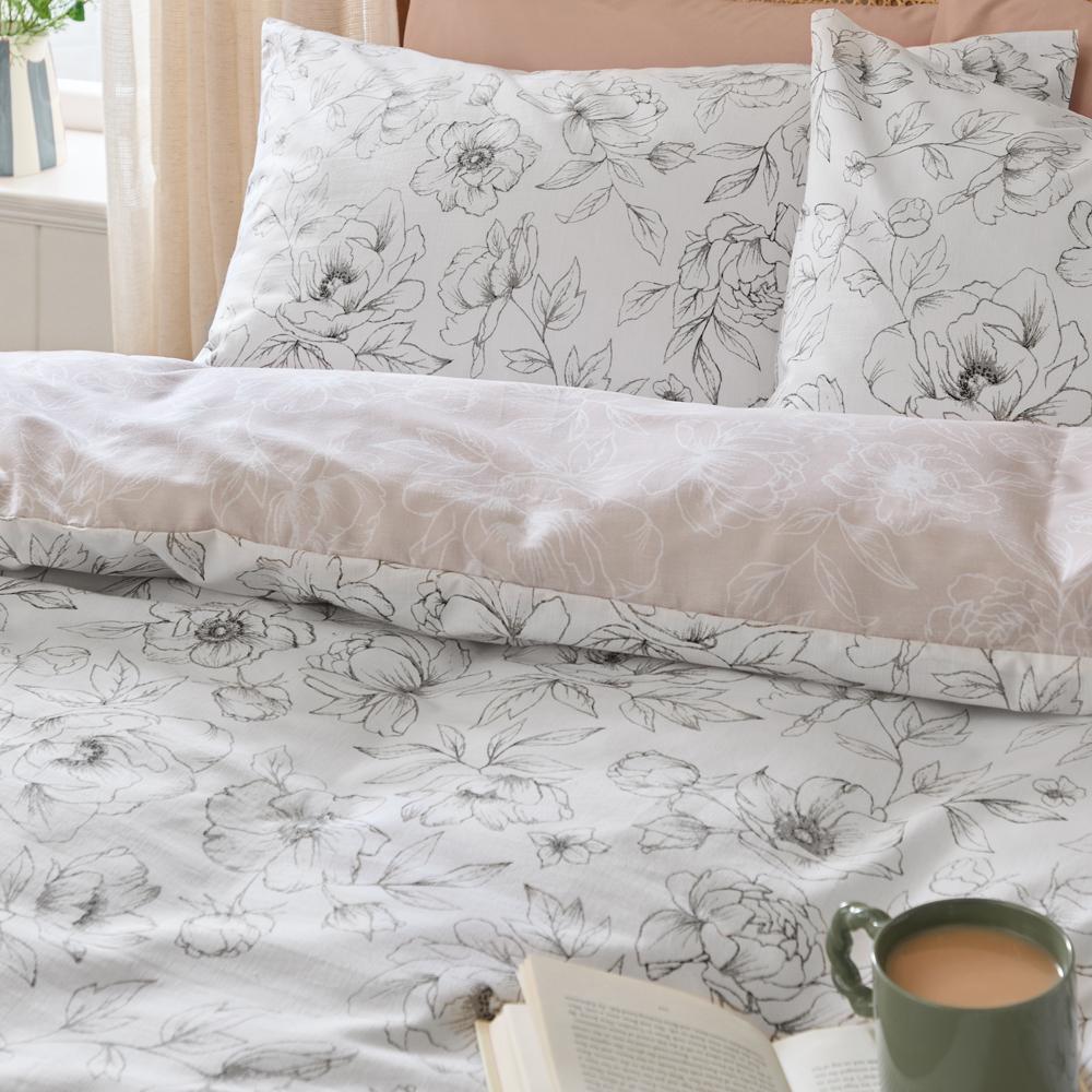 Natural - Pack Shot - Wylder Bella Reversible Floral Duvet Cover Set