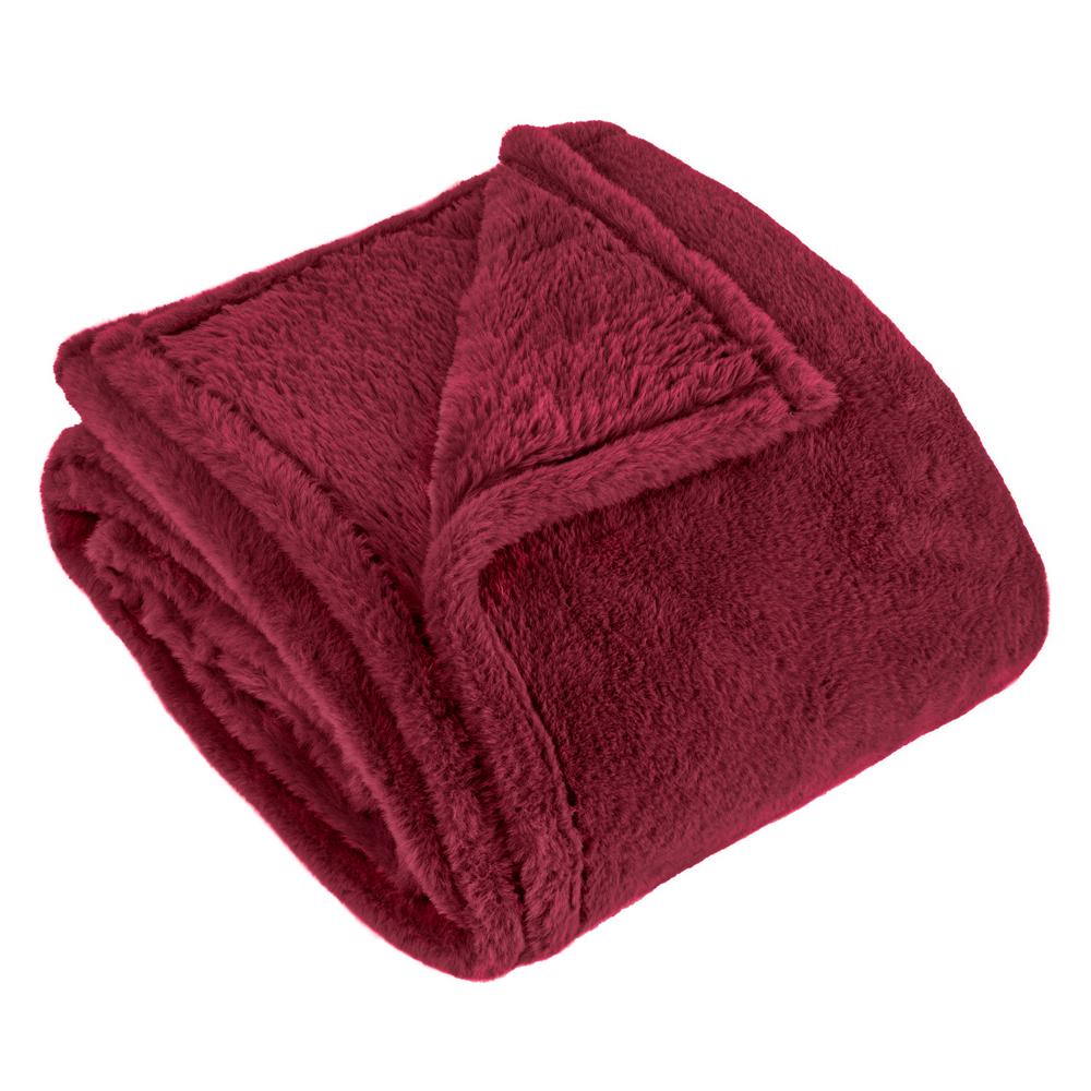 Berry - Close up - Furn Kallu Faux Fur Double Sided Throw
