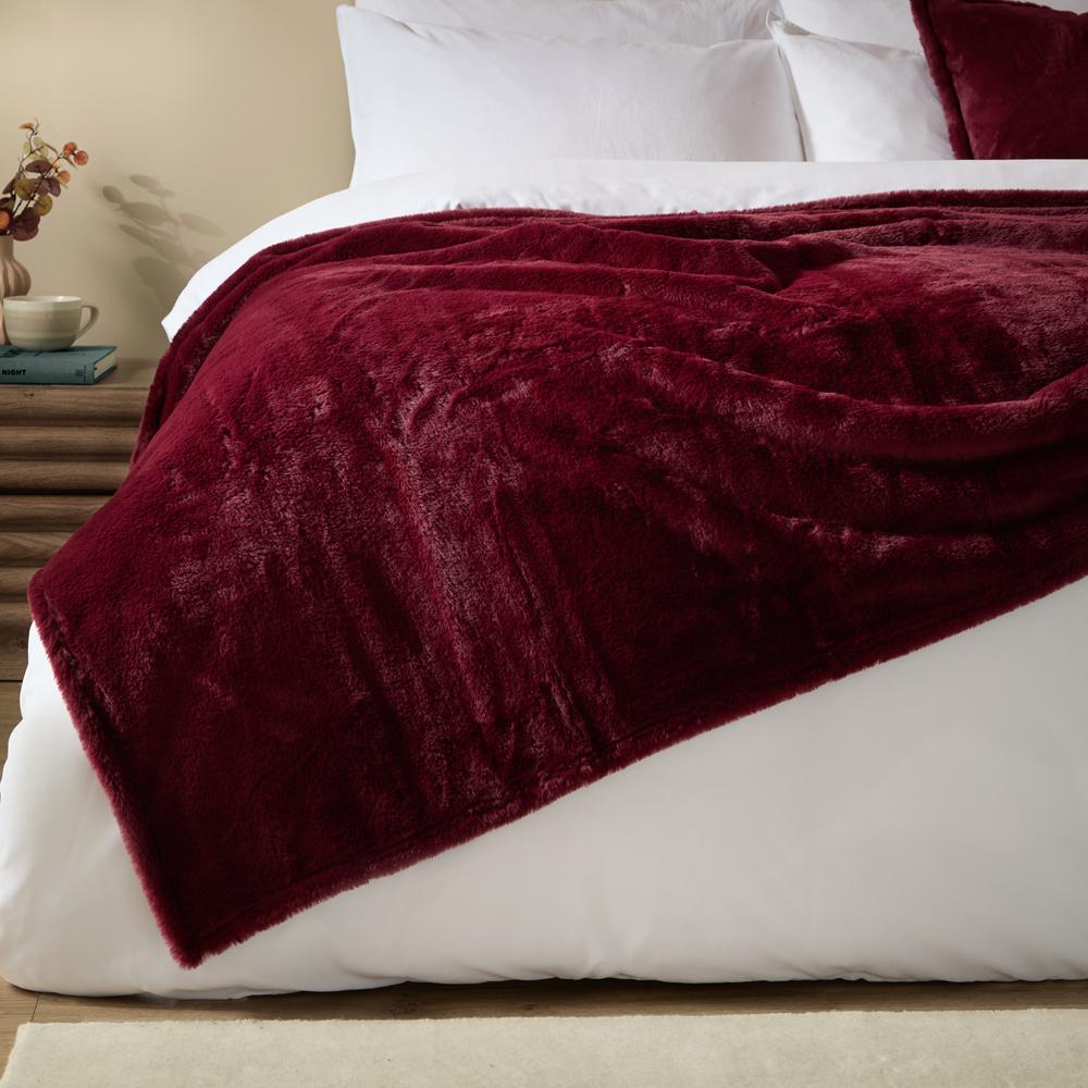 Berry - Side - Furn Kallu Faux Fur Double Sided Throw