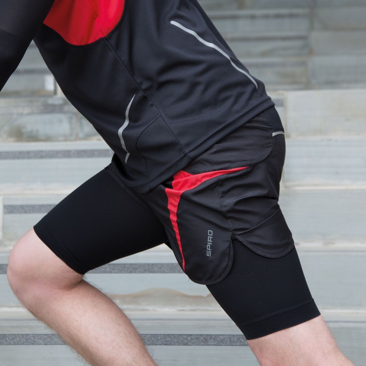 Black - Back - Sprio Adults Unisex Lightweight Compression Quad Guards