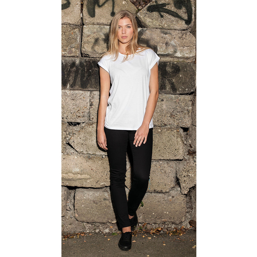 White - Close up - Build Your Brand Womens-Ladies Extended Shoulder T-Shirt