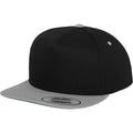 Black-Silver - Front - Flexfit by Yupoong Unisex Classic 5 Panel Two Tone Snapback Cap