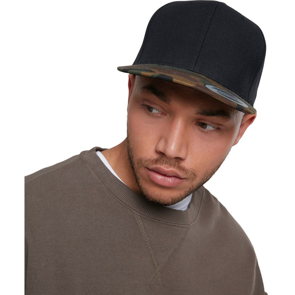 Black-Green-Brown - Back - Flexfit Camo Reversible Snapback Cap