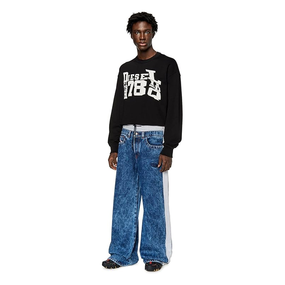 Black - Pack Shot - Diesel Unisex Adult Distorted Logo Sweatshirt