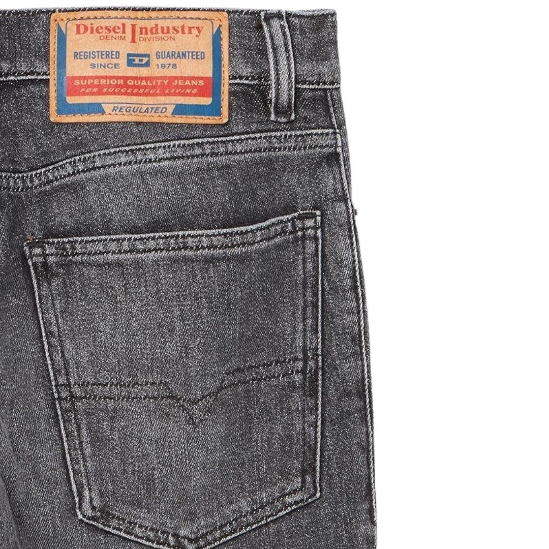 Grey - Lifestyle - Diesel Mens D-Sark Straight Leg Jeans