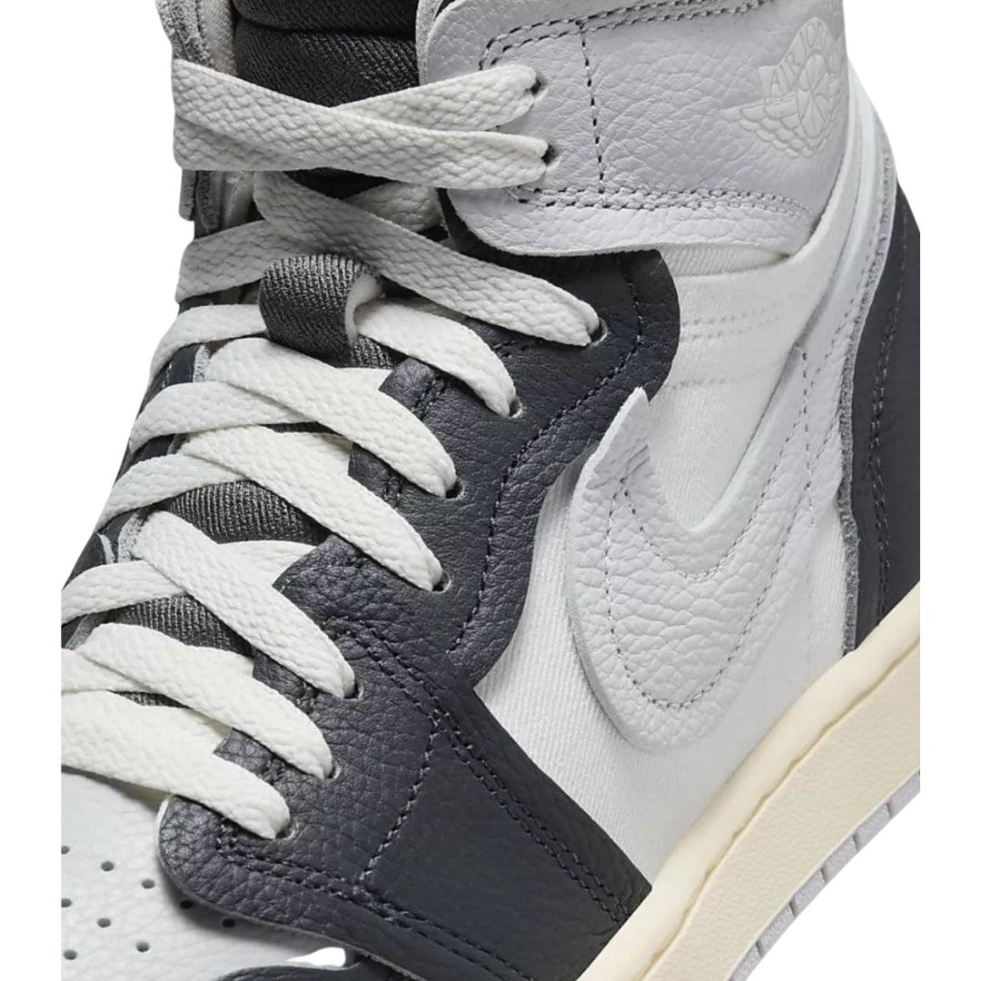 Black - Lifestyle - Nike Womens-Ladies Air Jordan 1 Leather High-top Trainers
