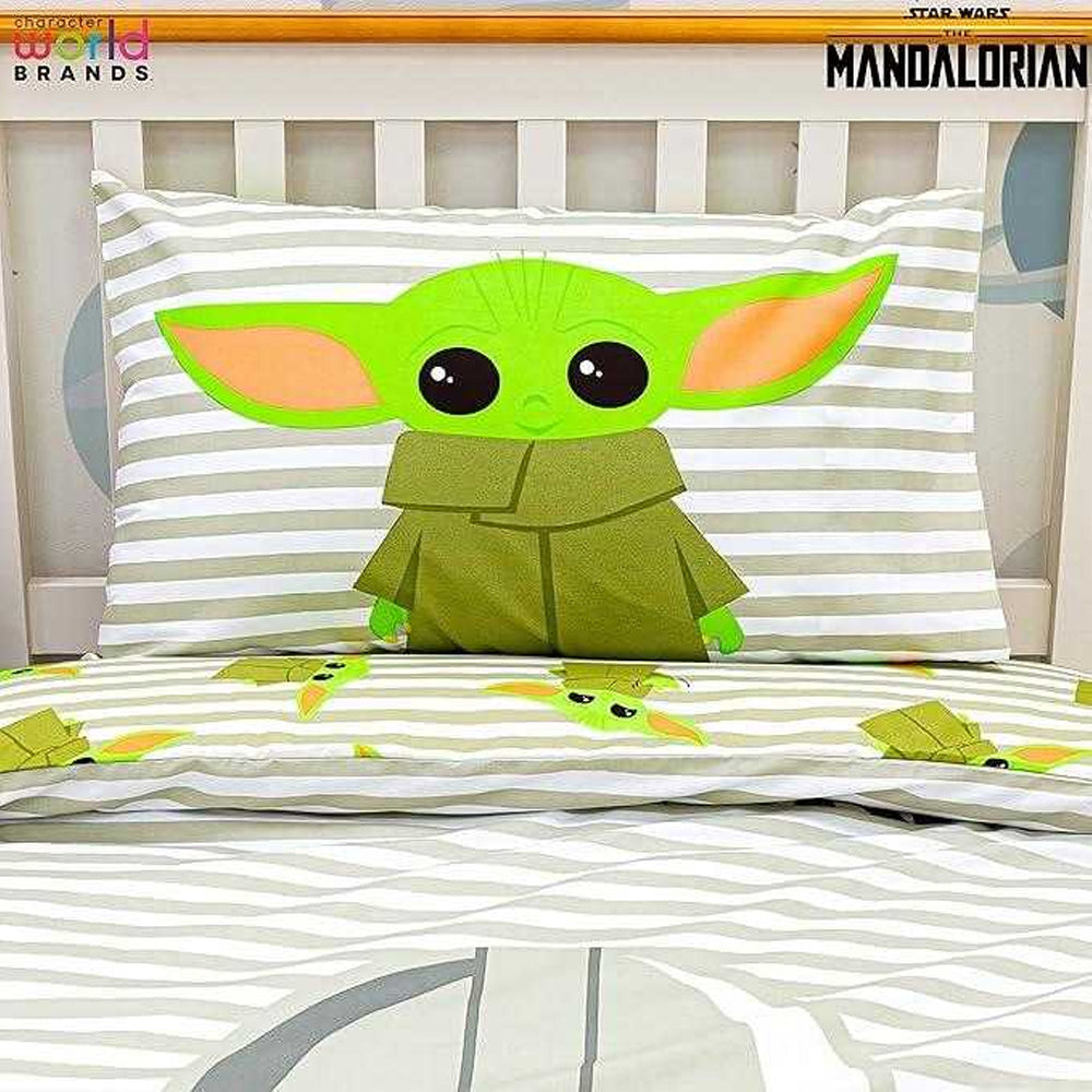 Multicoloured - Side - Star Wars The Mandalorian Baby Yoda Reversible Duvet Set