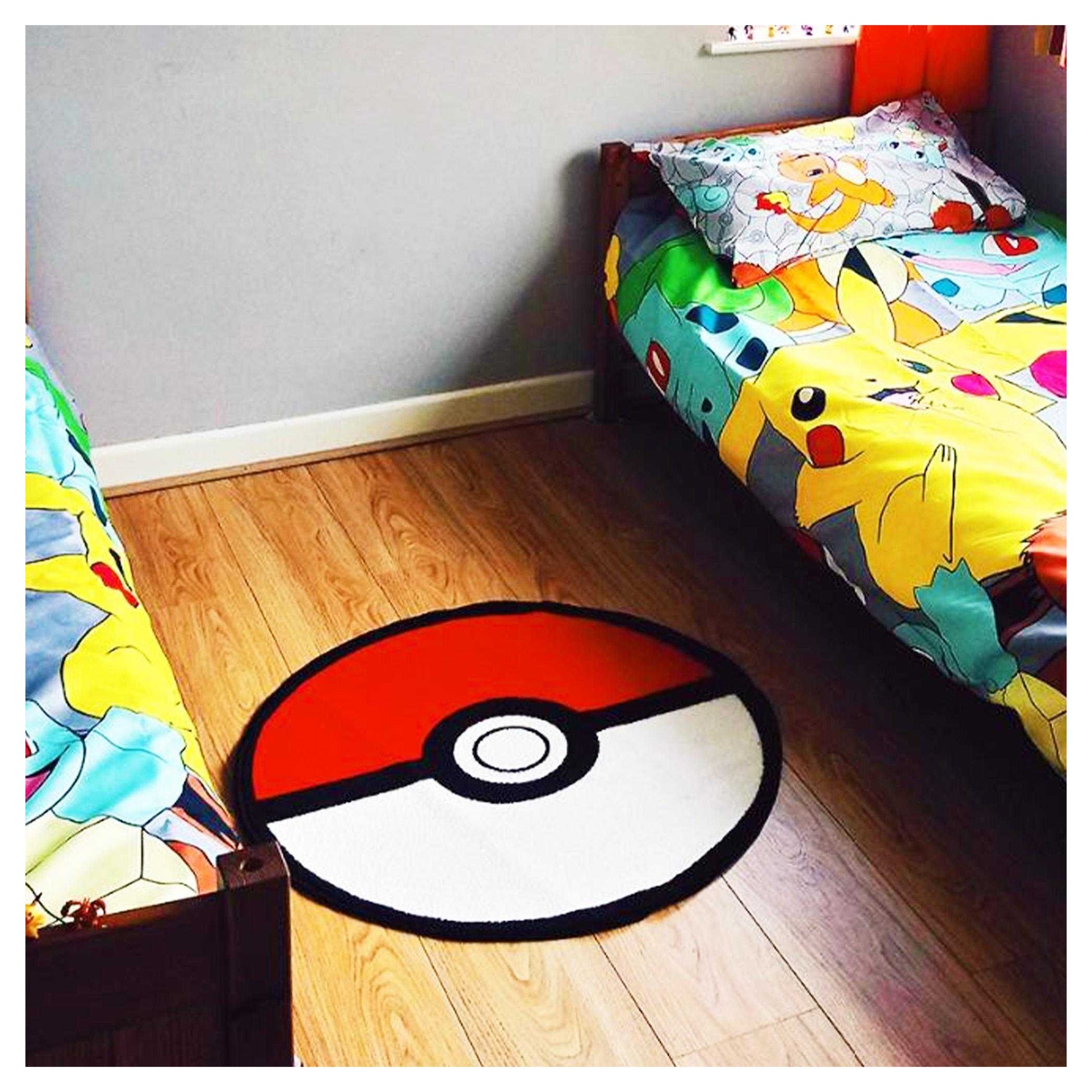 Red-White - Side - Pokemon Pokeball Rug