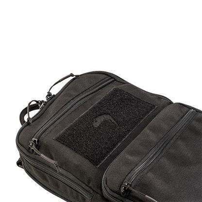Black - Lifestyle - Viper VX Buckle Charger Pack