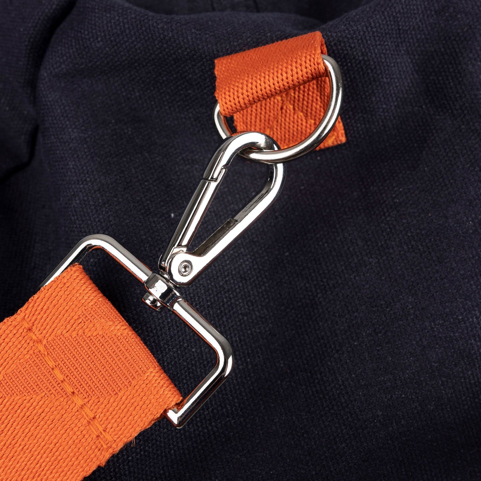 Dark Grey - Close up - Trespass Limek 28L Duffle Bag