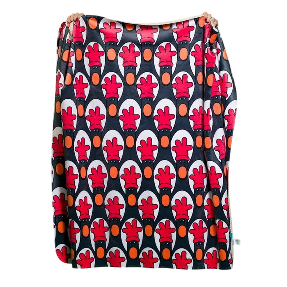 Black-Red - Side - Wallace and Gromit Fleece Feathers McGraw Blanket