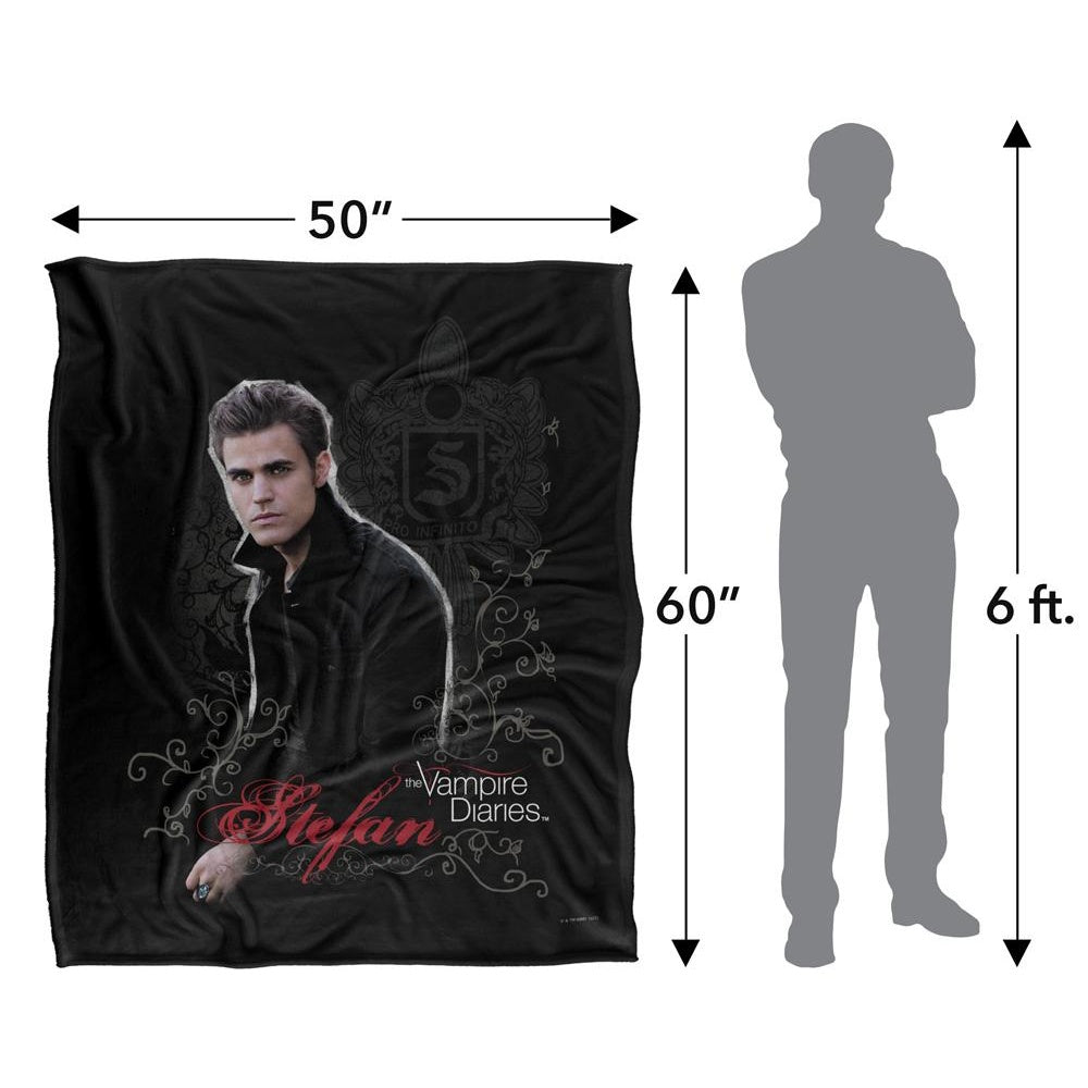Multicoloured - Pack Shot - Vampire Diaries Portrait Stefan Blanket