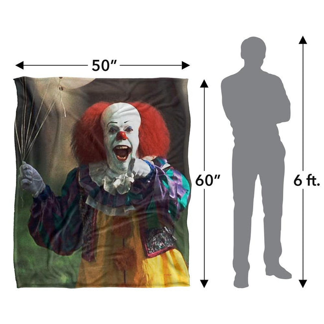 Multicoloured - Pack Shot - It Laughing Pennywise Blanket