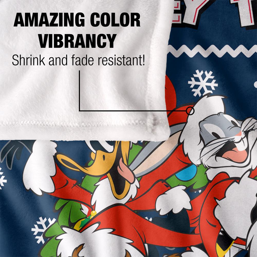 Multicoloured - Lifestyle - Looney Tunes Group Shot Christmas Blanket