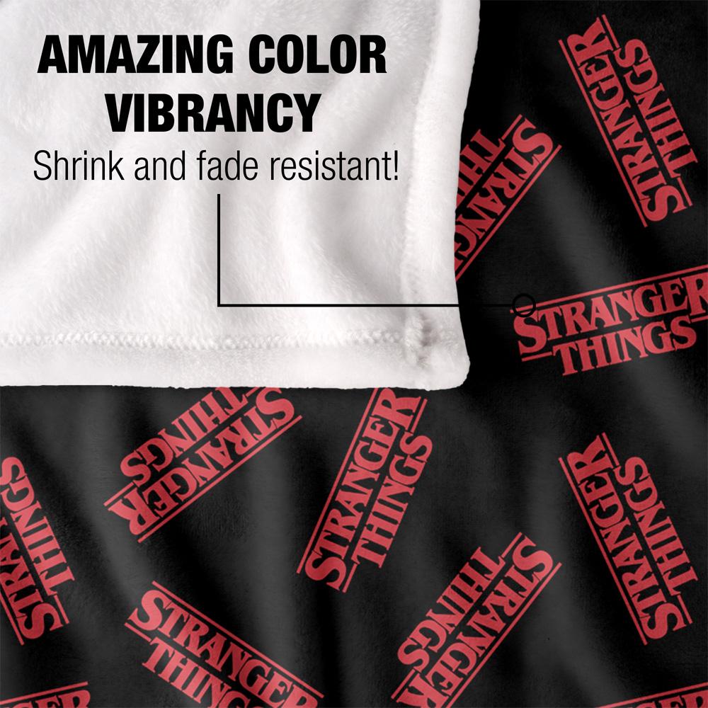 Multicoloured - Lifestyle - Stranger Things Repeat Logo Blanket